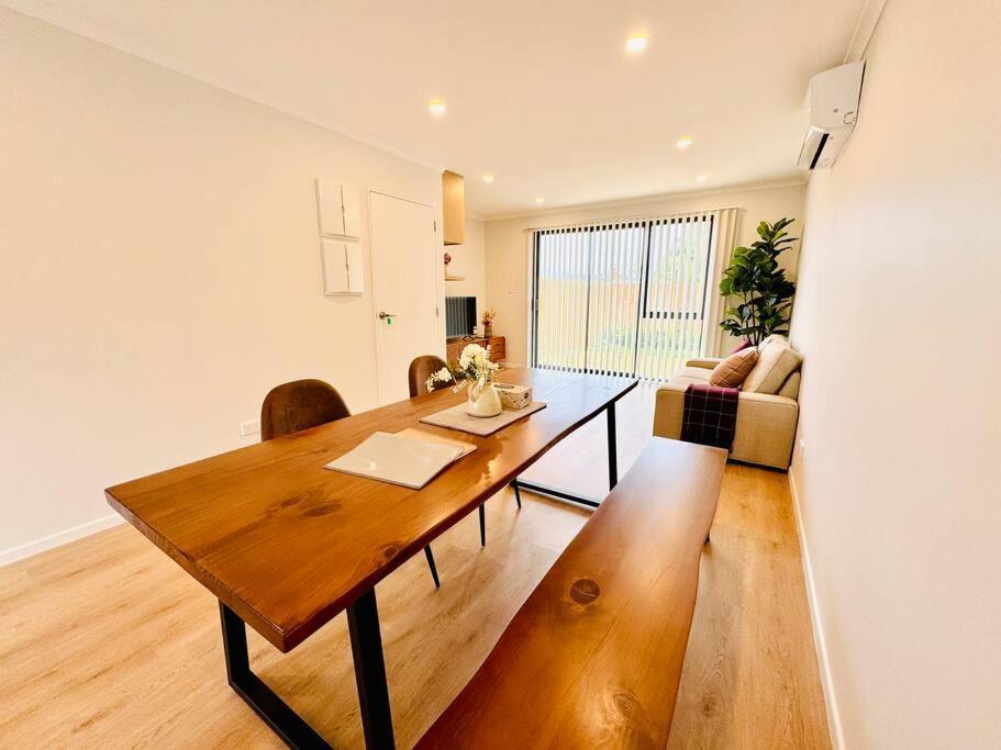 Henderson - 4-Bedrooms Home Auckland Exterior foto