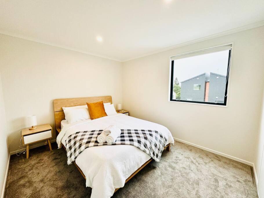 Henderson - 4-Bedrooms Home Auckland Exterior foto